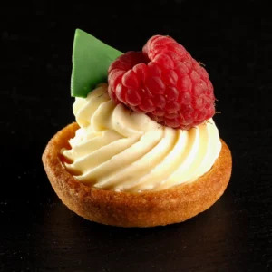 Fjær Konfekt - Bankettkaker - Bringebær terte