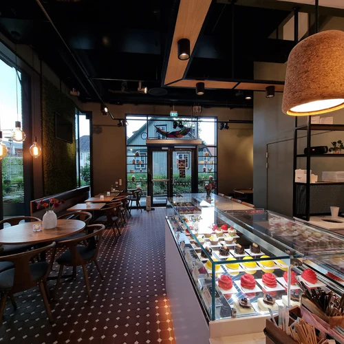 Fjær Konfekt - Våre Cafée