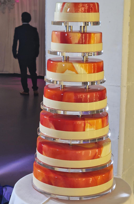 Fjær Konfekt - bryllupskake 1