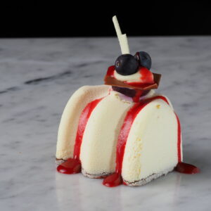 Bleeding Cheesecake Halloween porsjonskake med Philadelphia-ost og assorterte bær